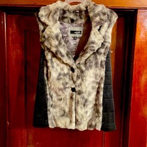 ❤️Sale❤️ New Vest.